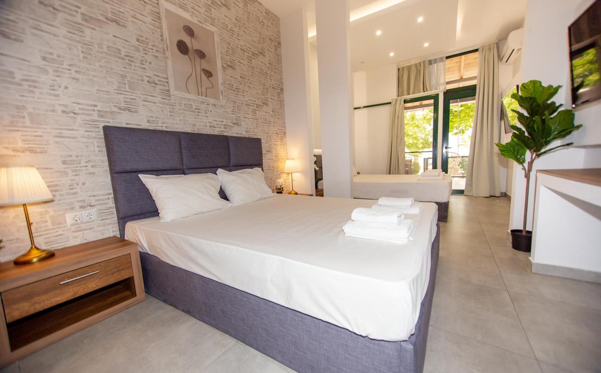 Sophia Seaview Suites & Restaurant Nea Vrasna Exterior photo